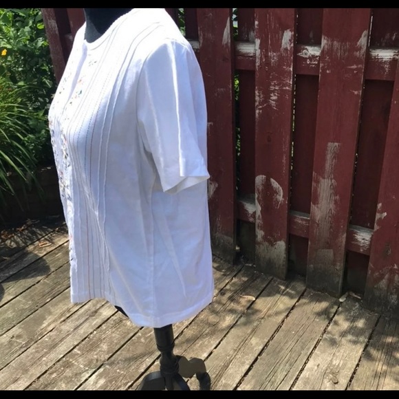 White Embroidered Shirt - Picture 4 of 8